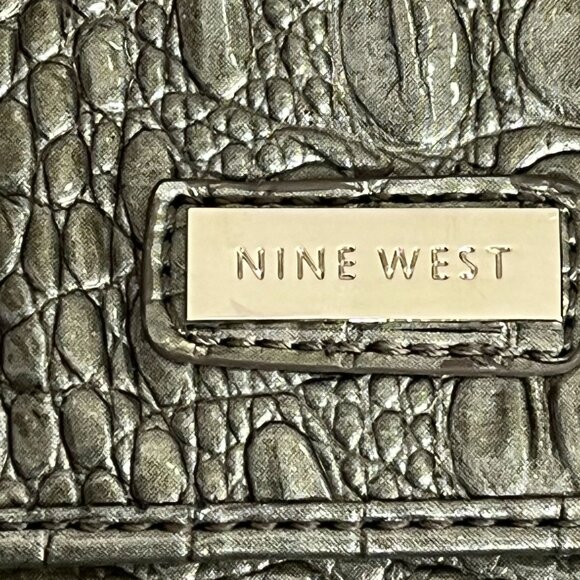 Nine West Gray Croc Embossed Shoulder Bag Chain Strap Faux Leather Purse - Picture 5 of 10
